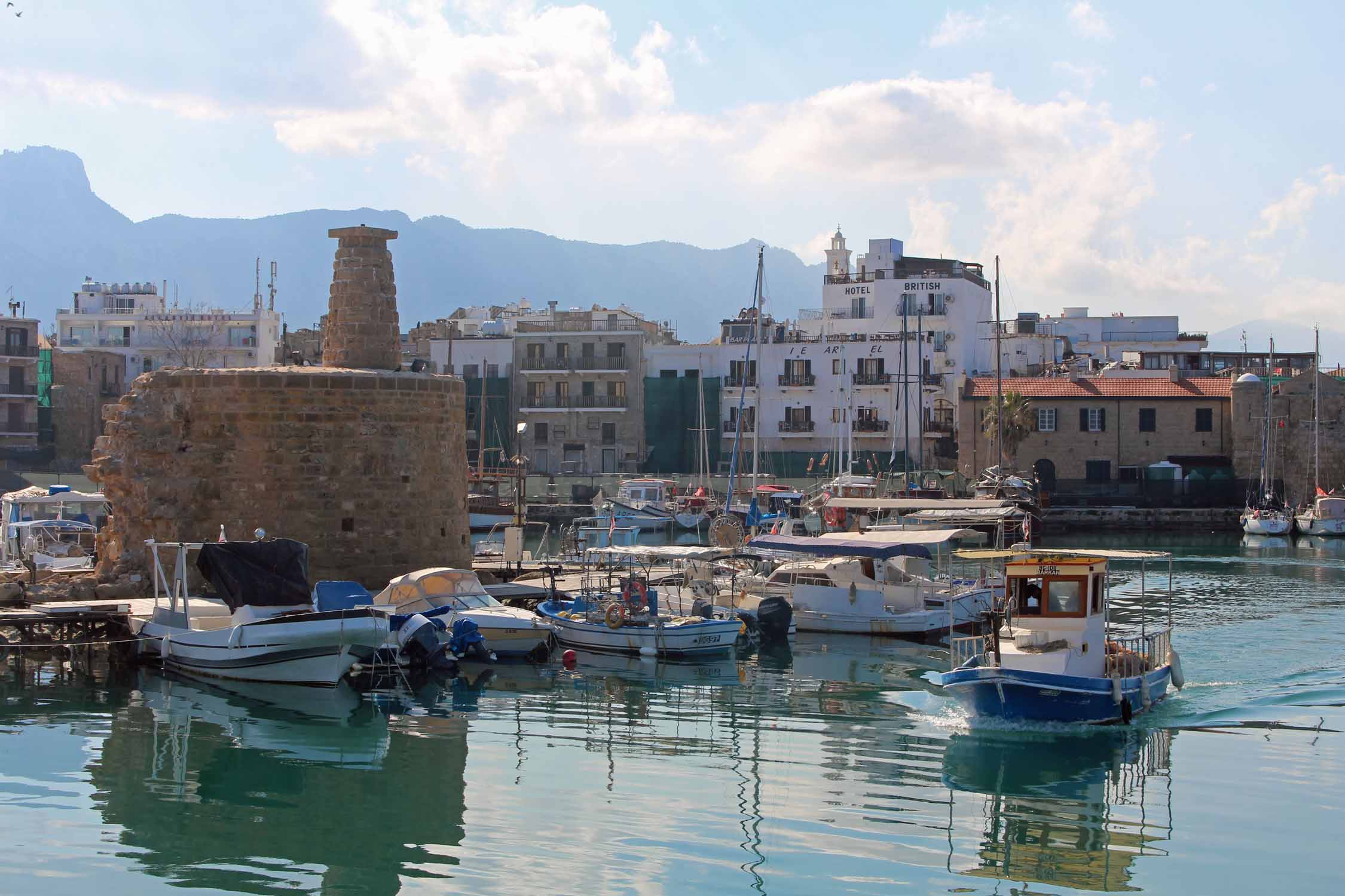 Kyrenia, Girne, port