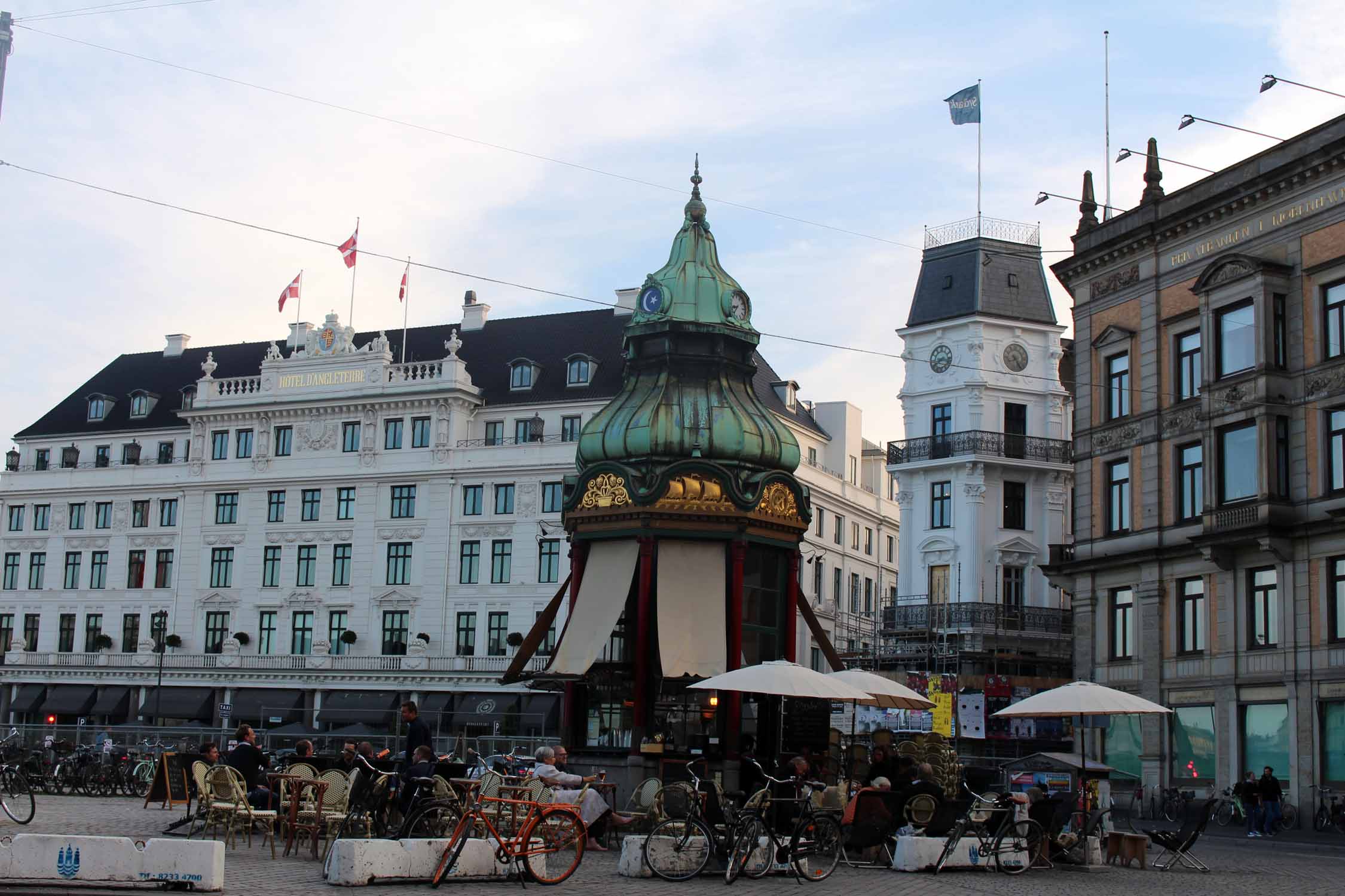 Copenhague, place du Roi, kiosque