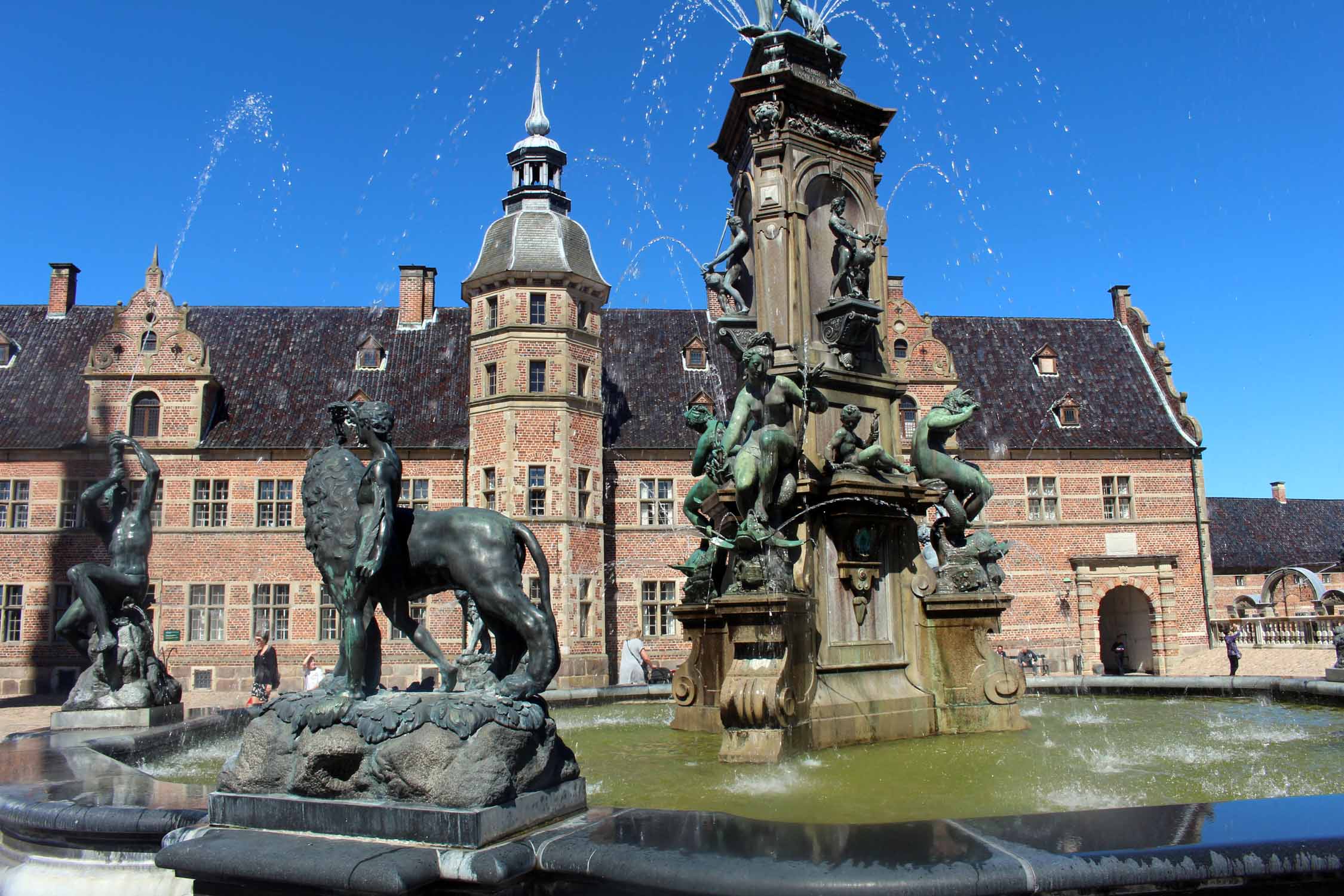Château de Frederiksborg, fontaine de Neptune