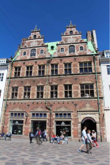 B&acirc;timent de Str&oslash;get