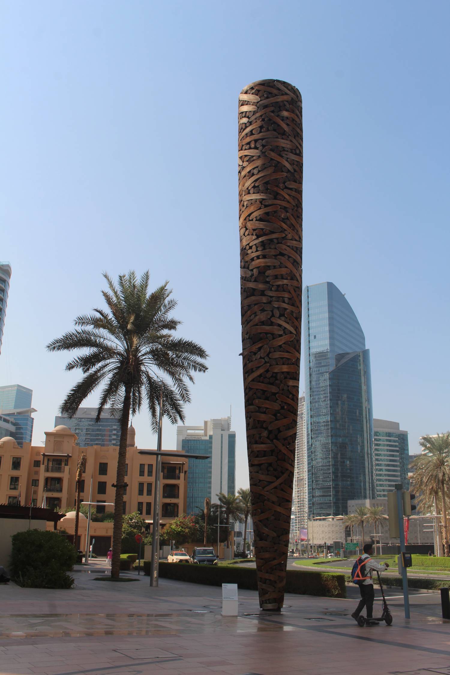 Duba&iuml;, Sheikh Mohammed Bin Rashid, sculpture