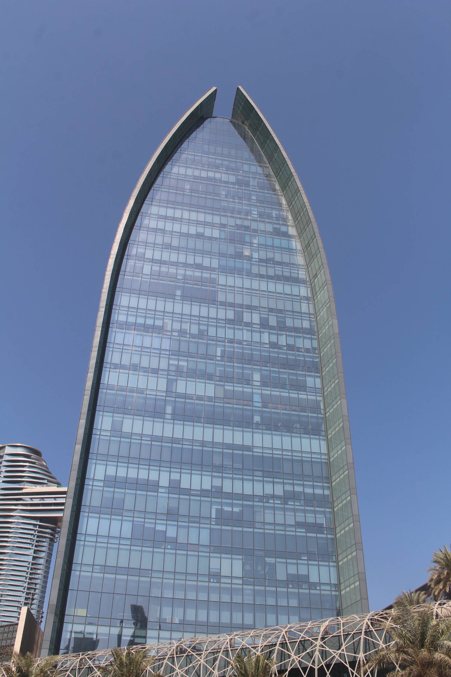 Duba&iuml;, tour, boulevard Plaza