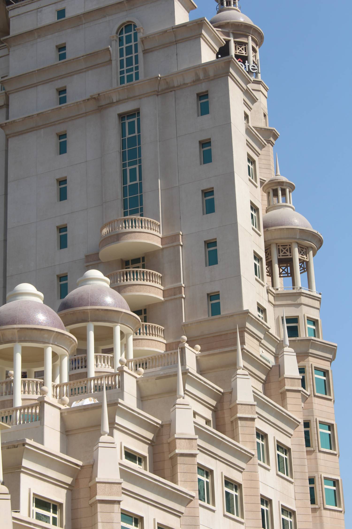 Duba&iuml;, complexe Al Murooj