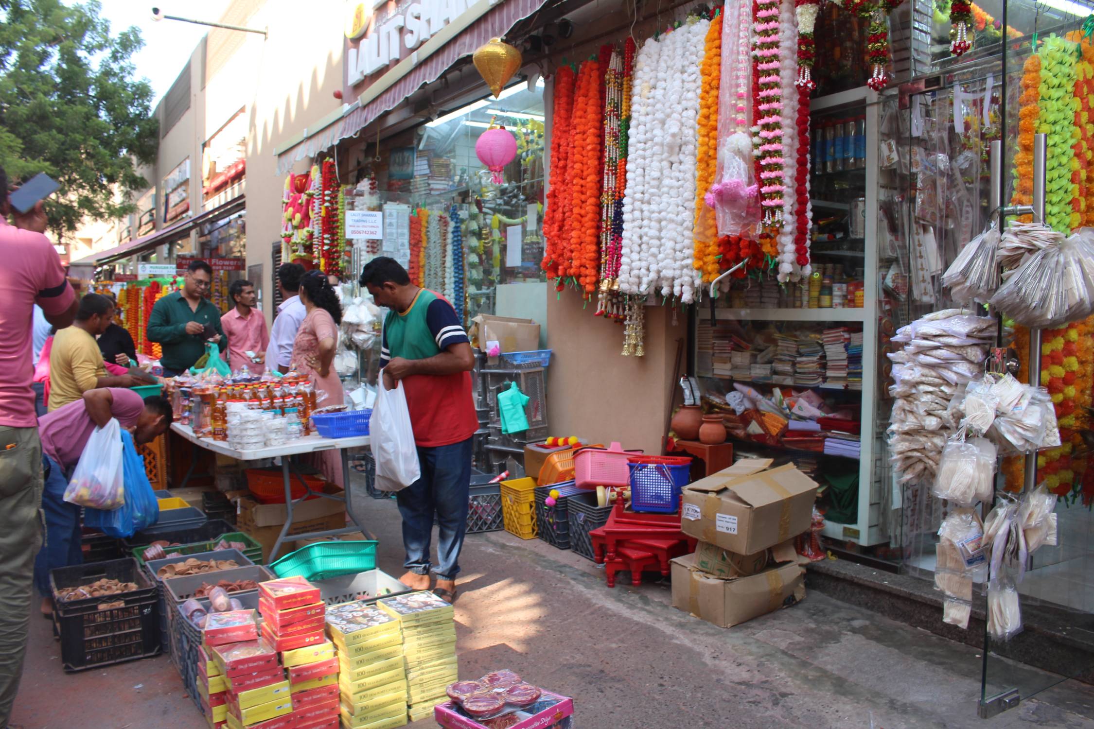 Duba&iuml;, Deira, boutique indienne, fleurs
