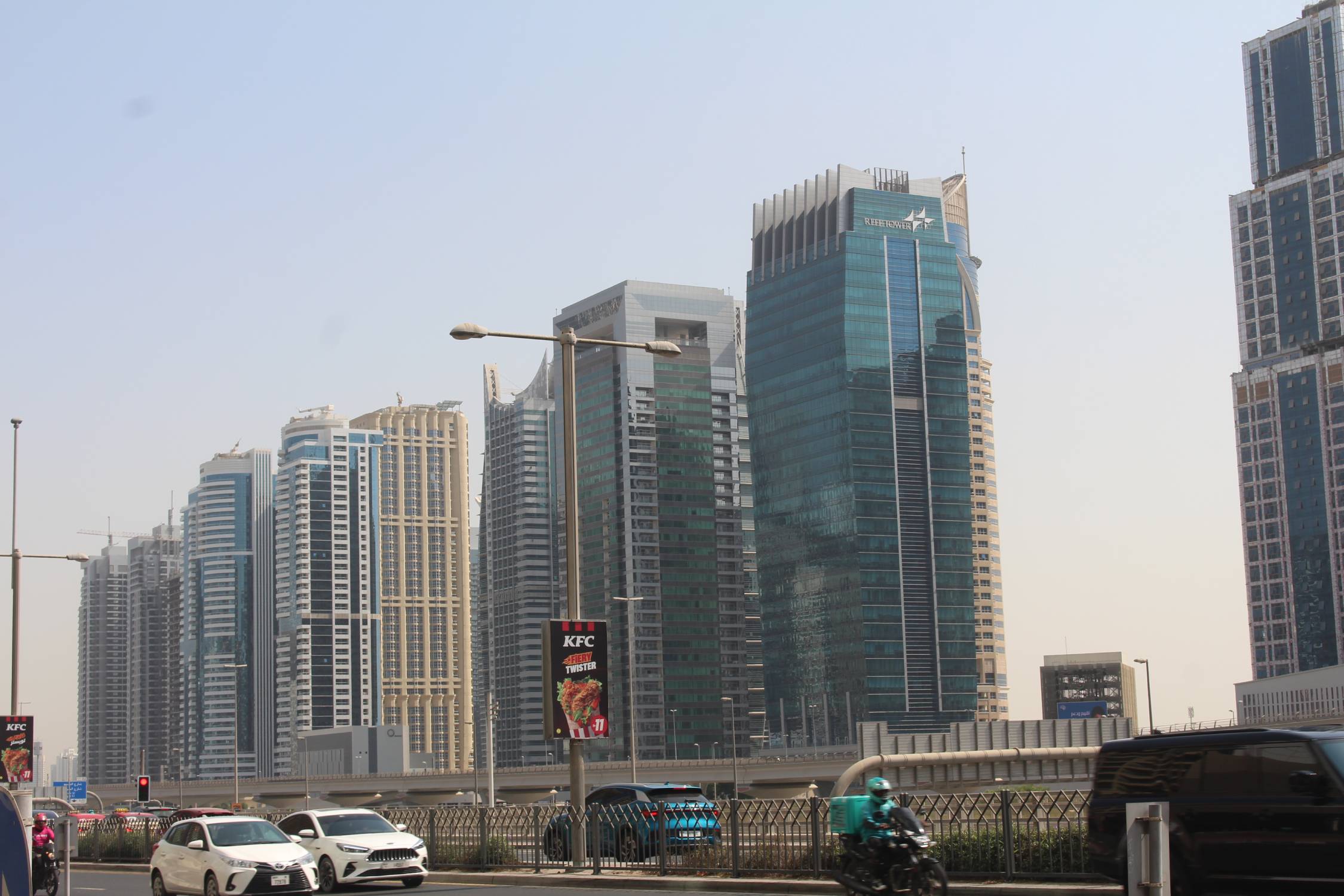 Duba&iuml; Marina, tours JLT Cluster S