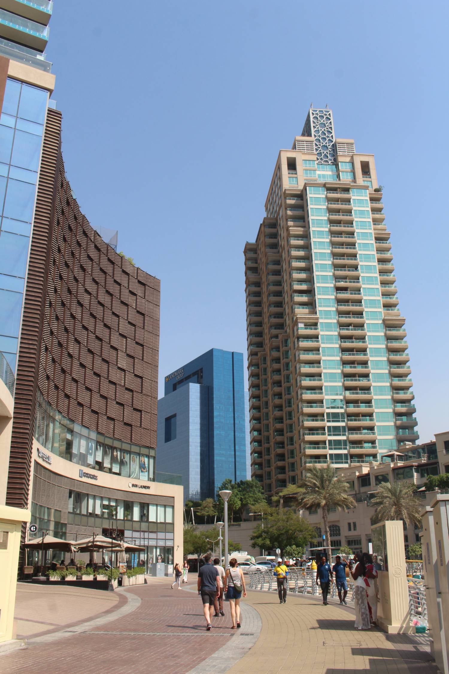 Duba&iuml; Marina walk