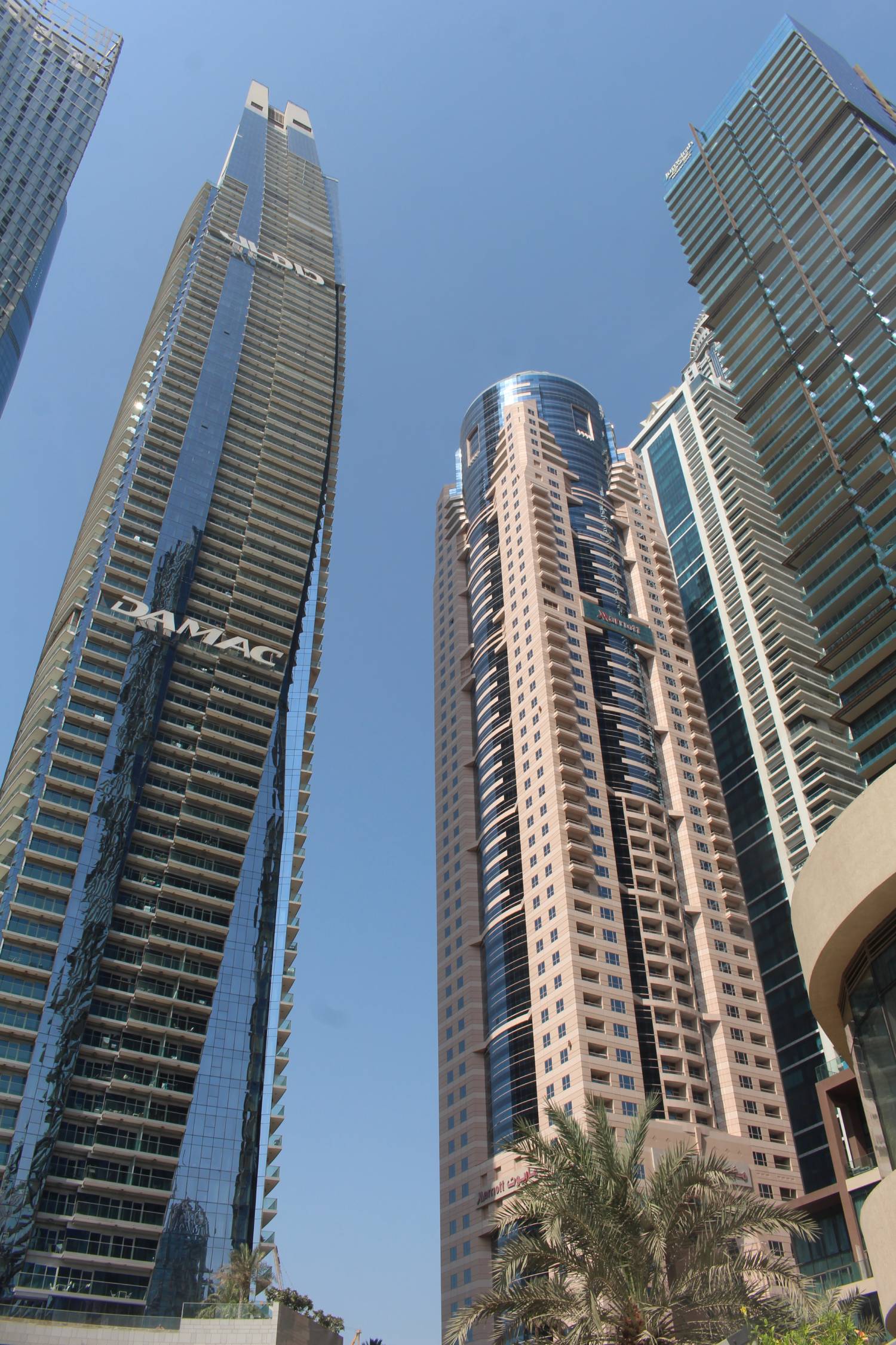 Duba&iuml; Marina, tour Torch Damar Heights