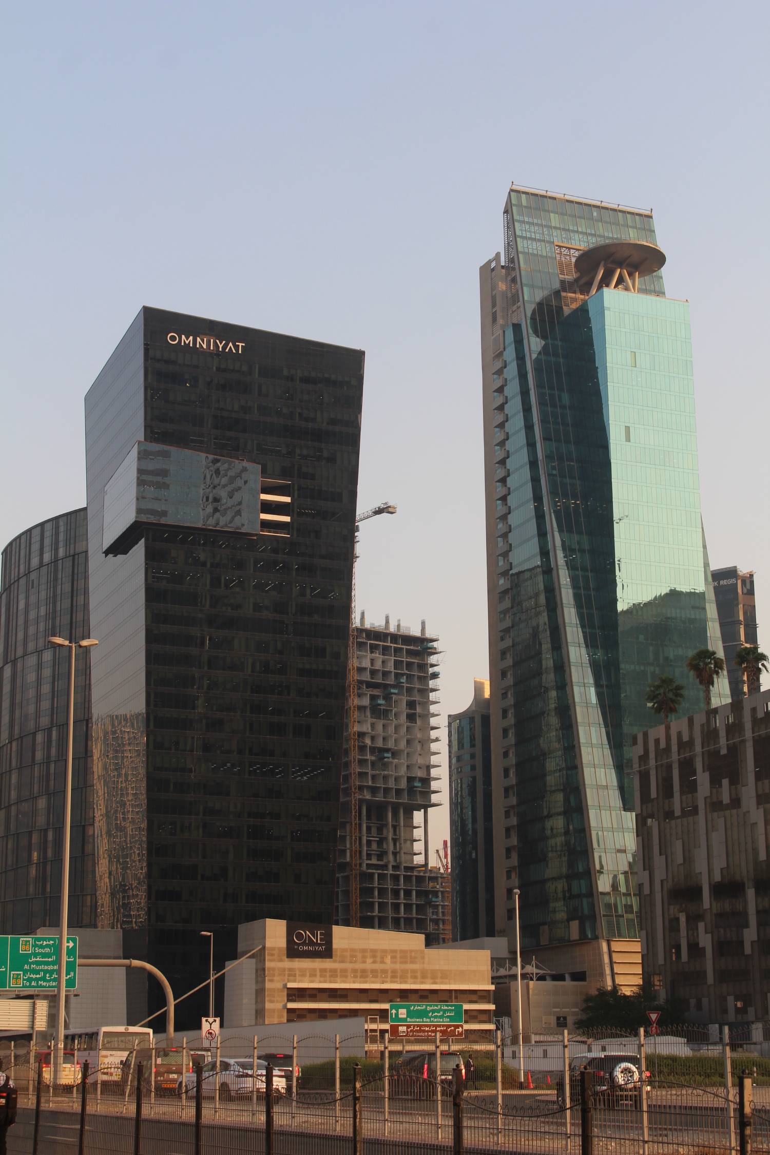 Duba&iuml;, tour Omniyat