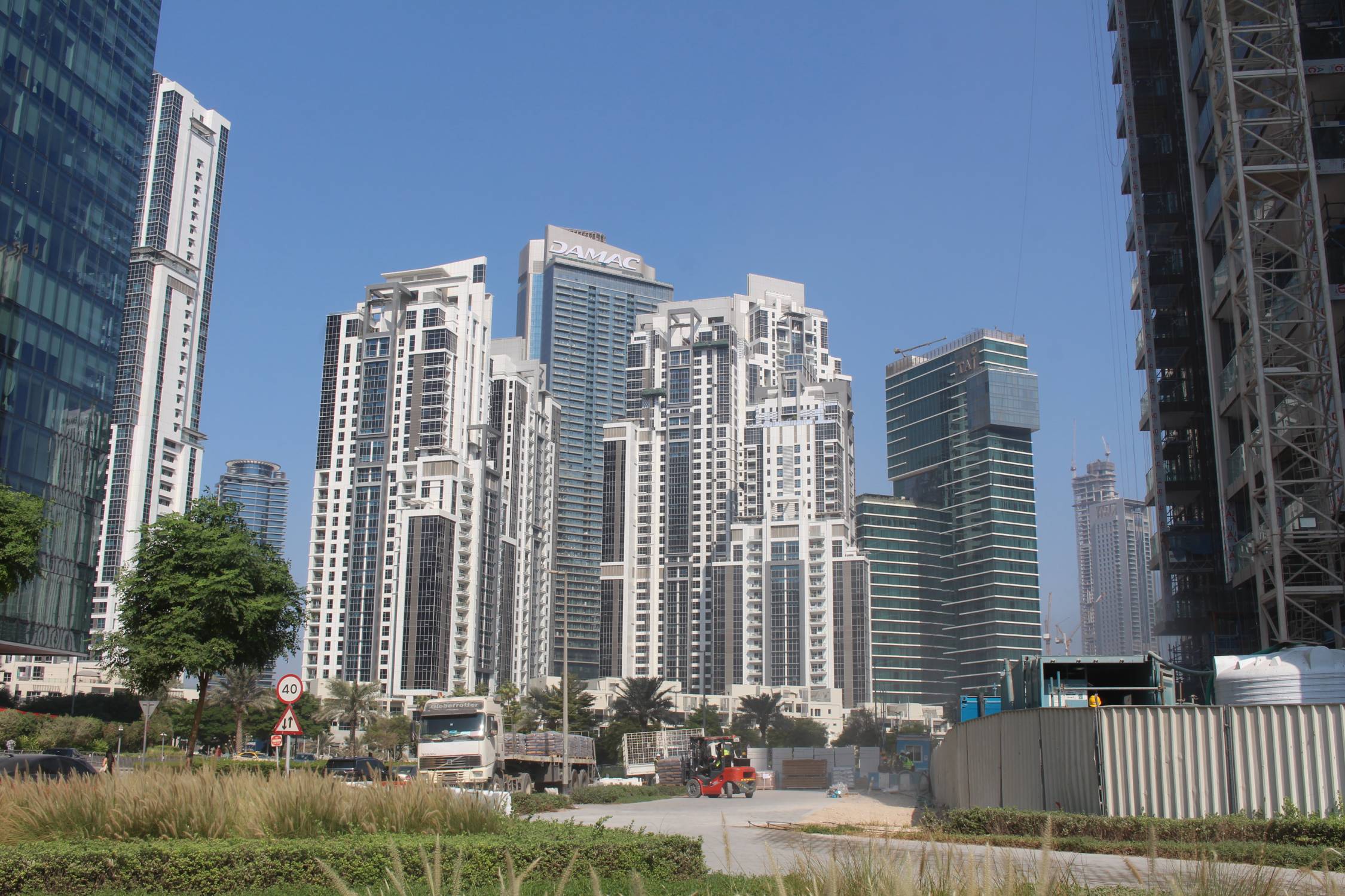 Duba&iuml;, Executive Towers