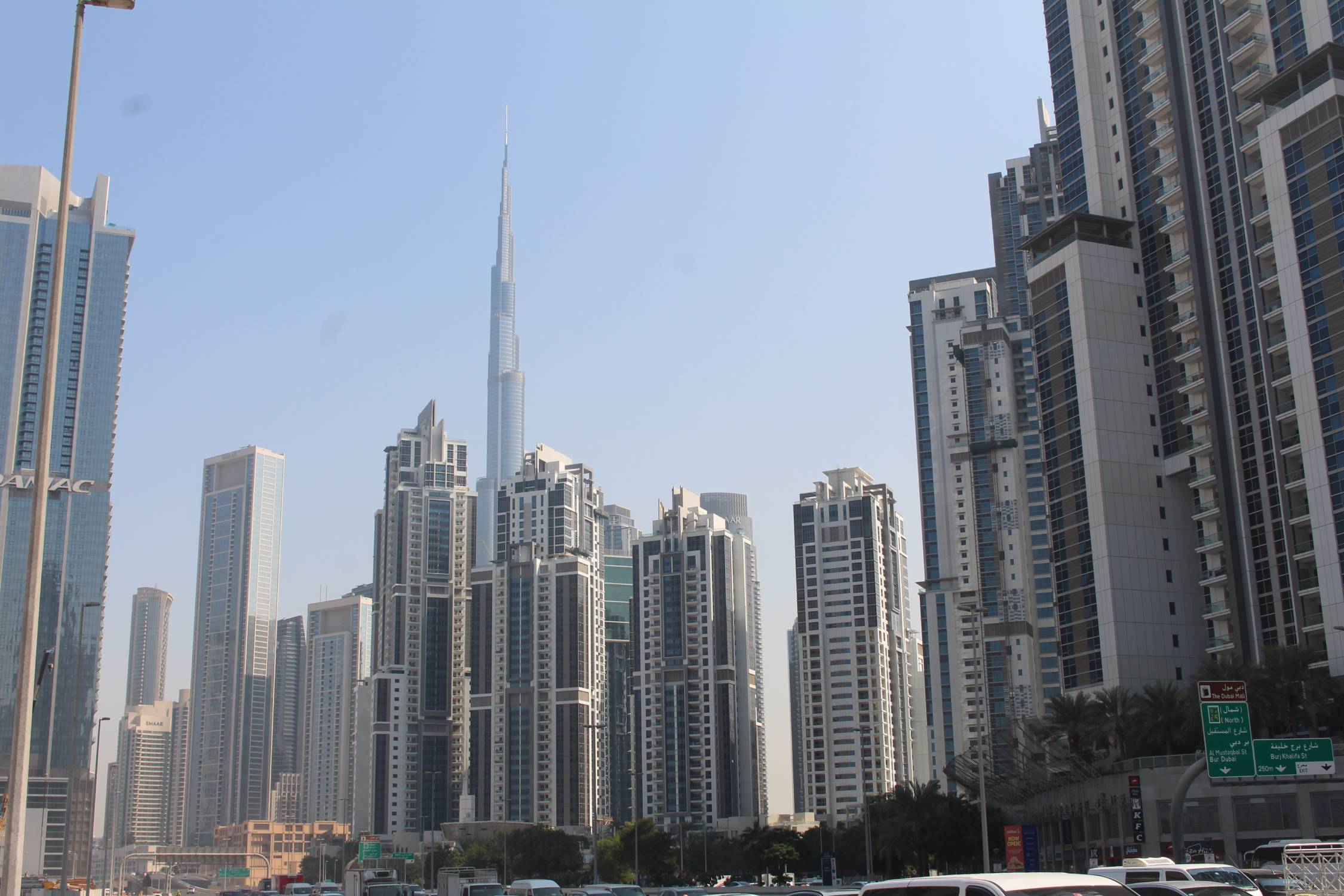 Duba&iuml;, Executive Towers et Burj Khalifa
