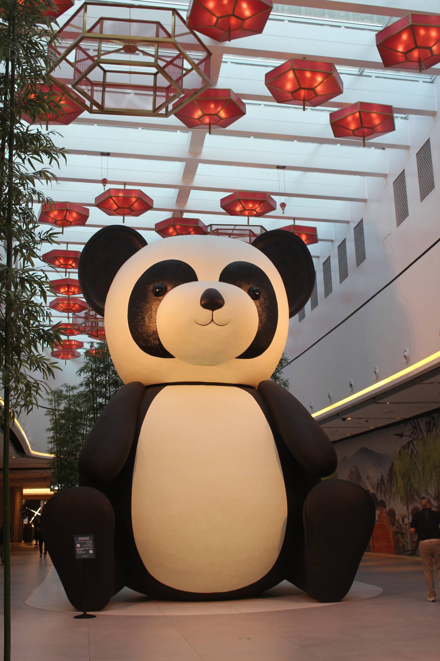 Duba&iuml; Mall, panda g&eacute;ant