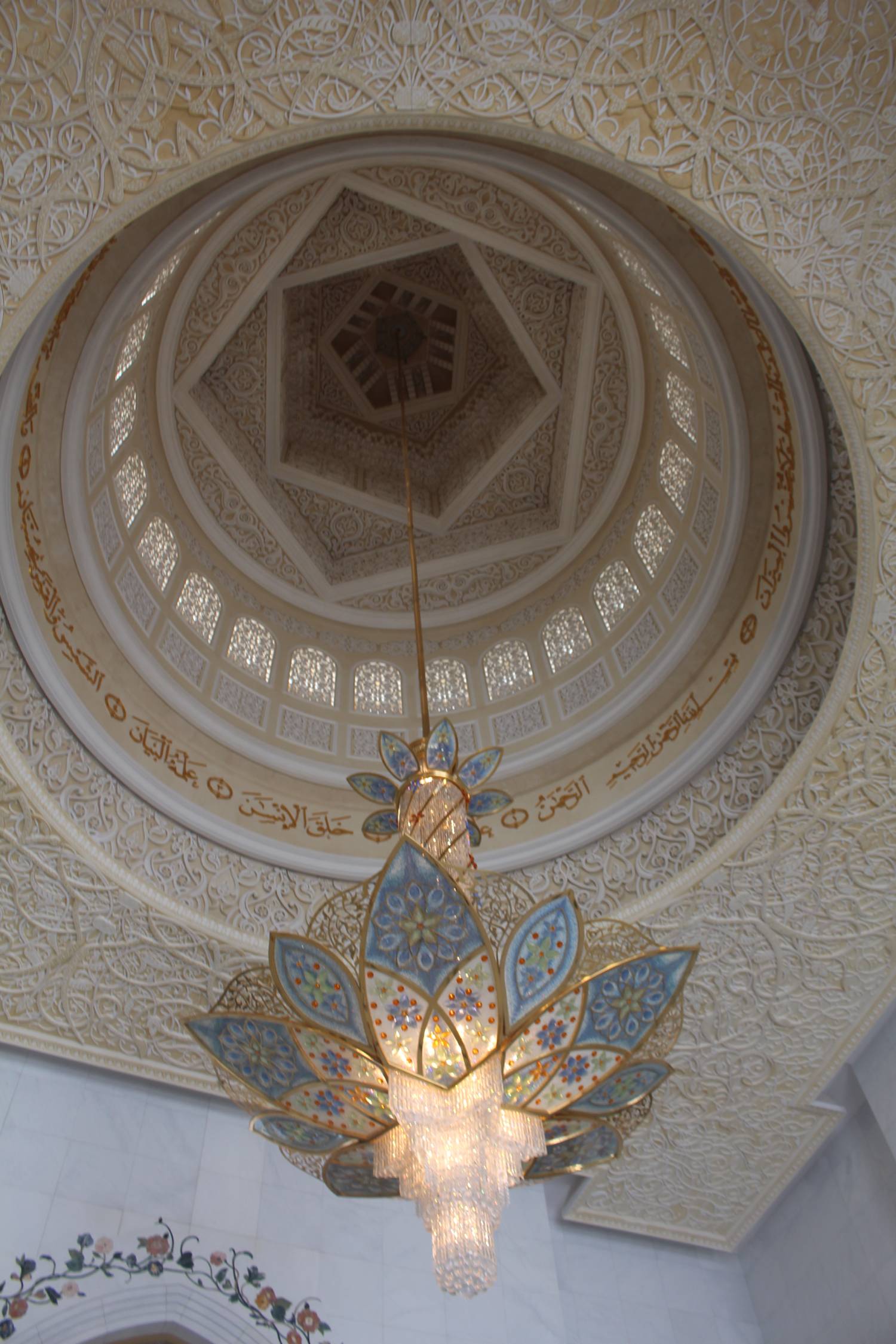 Abou Dhabi, lustre, mosqu&eacute;e Cheikh Zayed