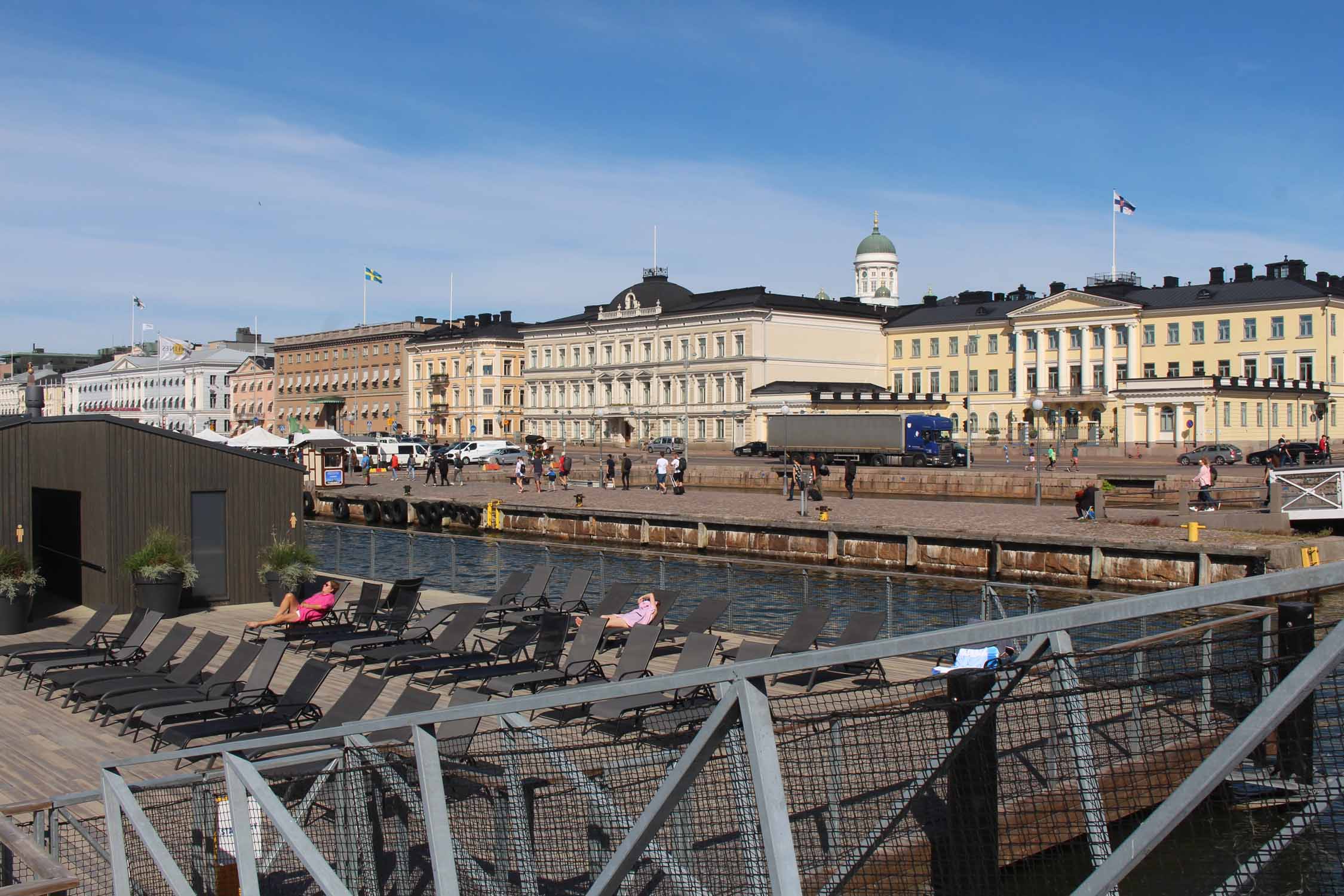 Helsinki, hôtel de ville, piscine