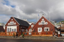 Islande, H&uacute;sav&iacute;k, maisons en bois