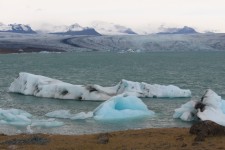 Islande, lac de Fjalls&aacute;rl&oacute;n, glaces