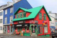 Islande, Reykjavik, boutique color&eacute;e