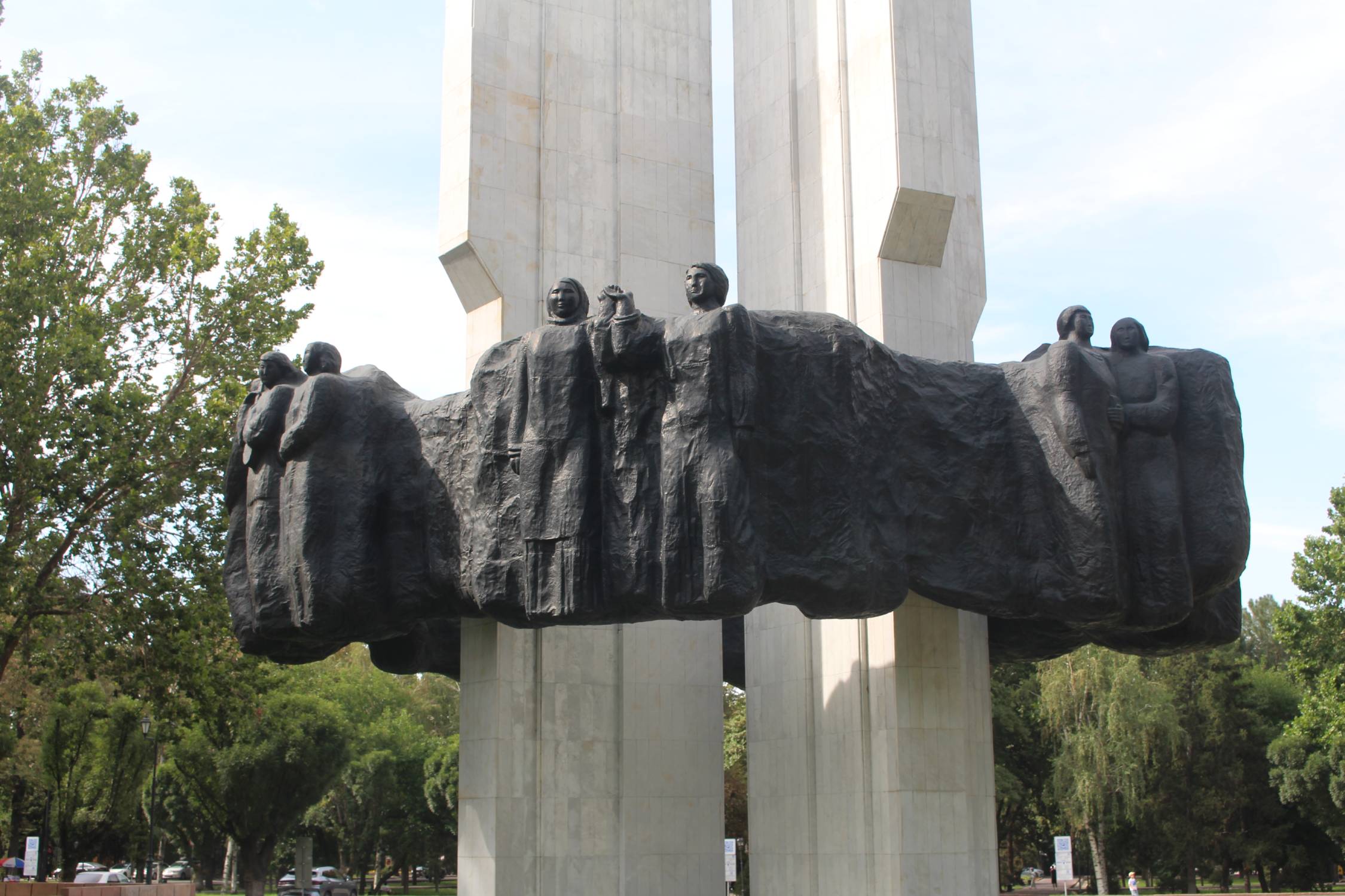 Bichkek, monument Amiti&eacute; des Nations