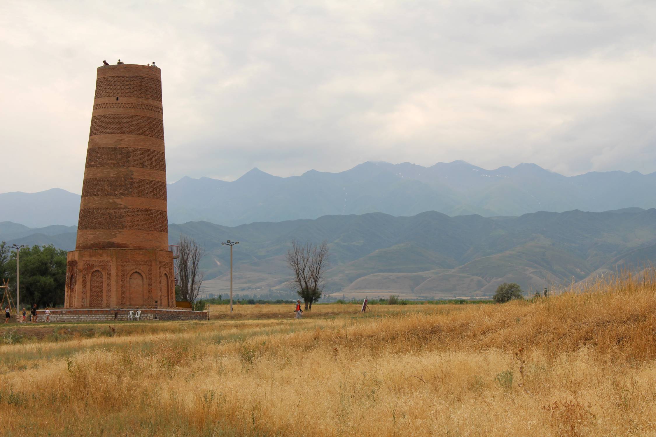 Tour Burana, paysage