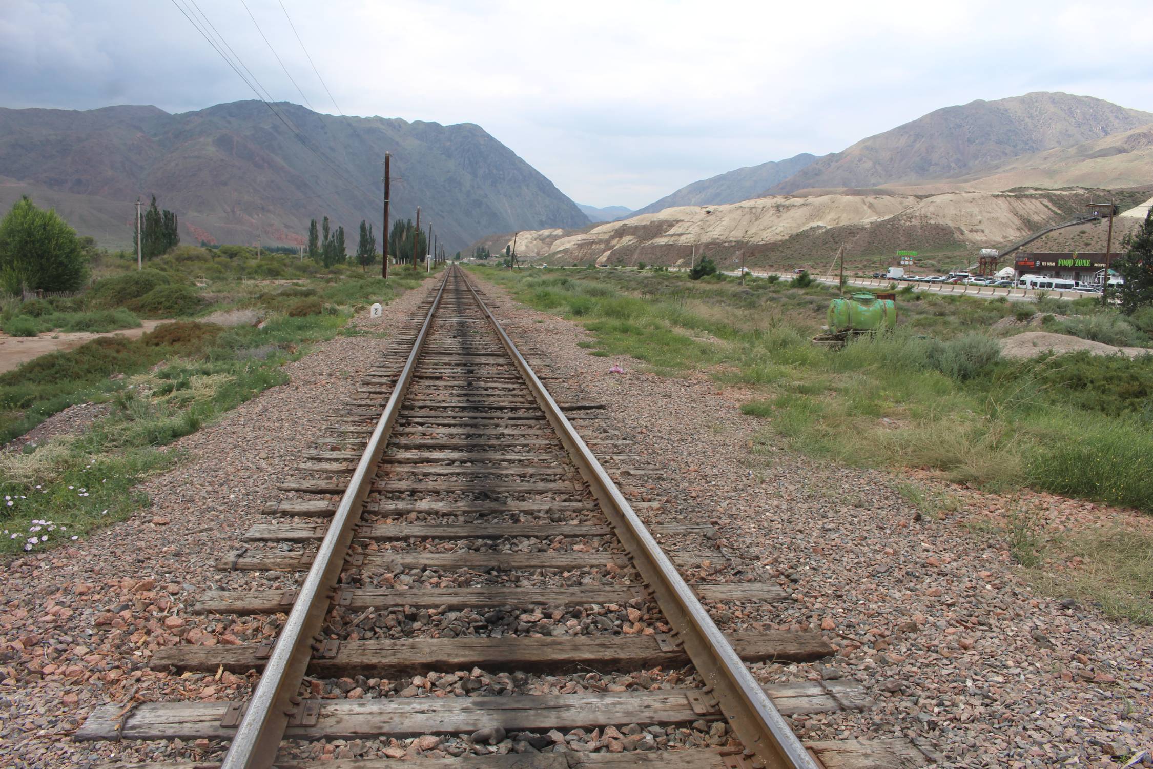 Kyzyl-Alma, chemin de fer