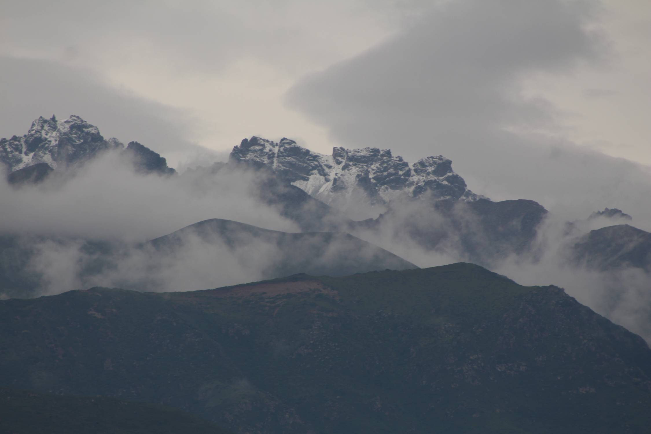 Cholpon-Ata, Kungoy Ala-Too, montagnes
