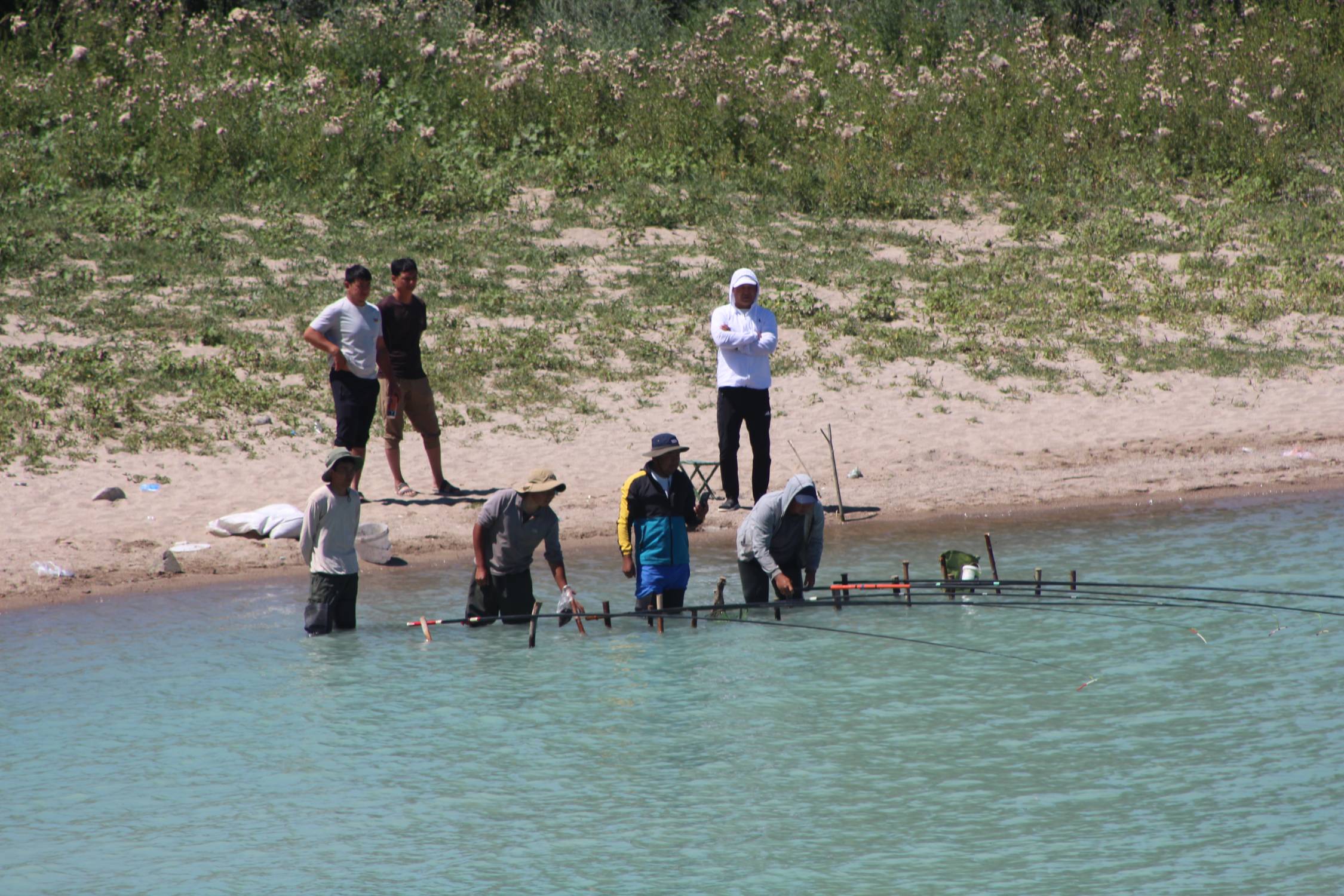 Lac Issyk-Koul, p&ecirc;cheurs