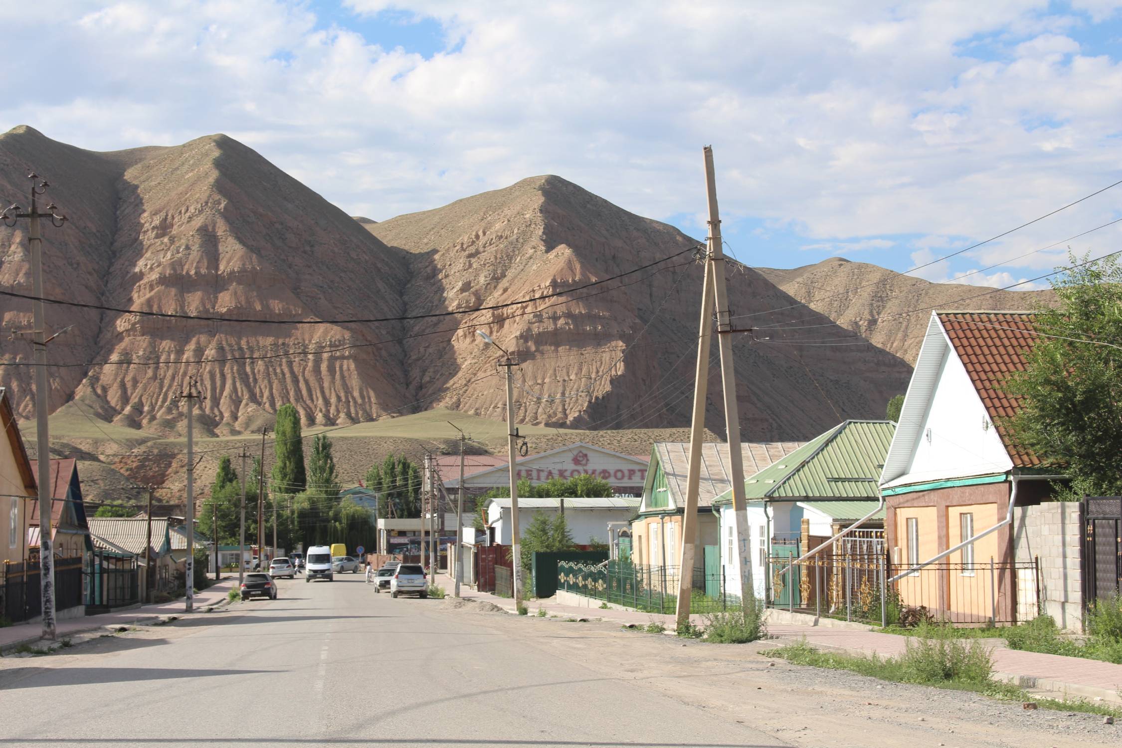 Naryn, rue, paysage