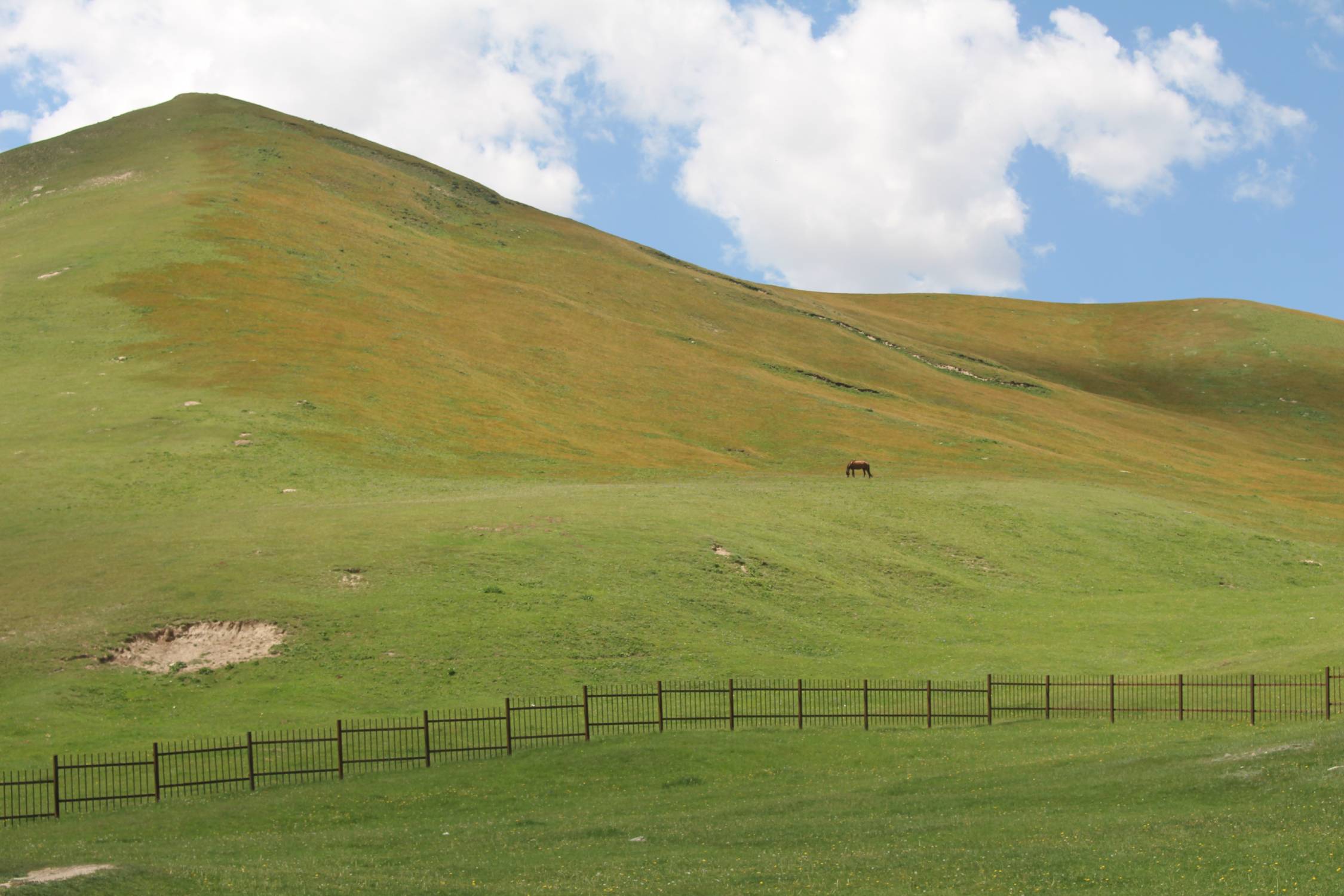 Tach Rabat, steppe, colline