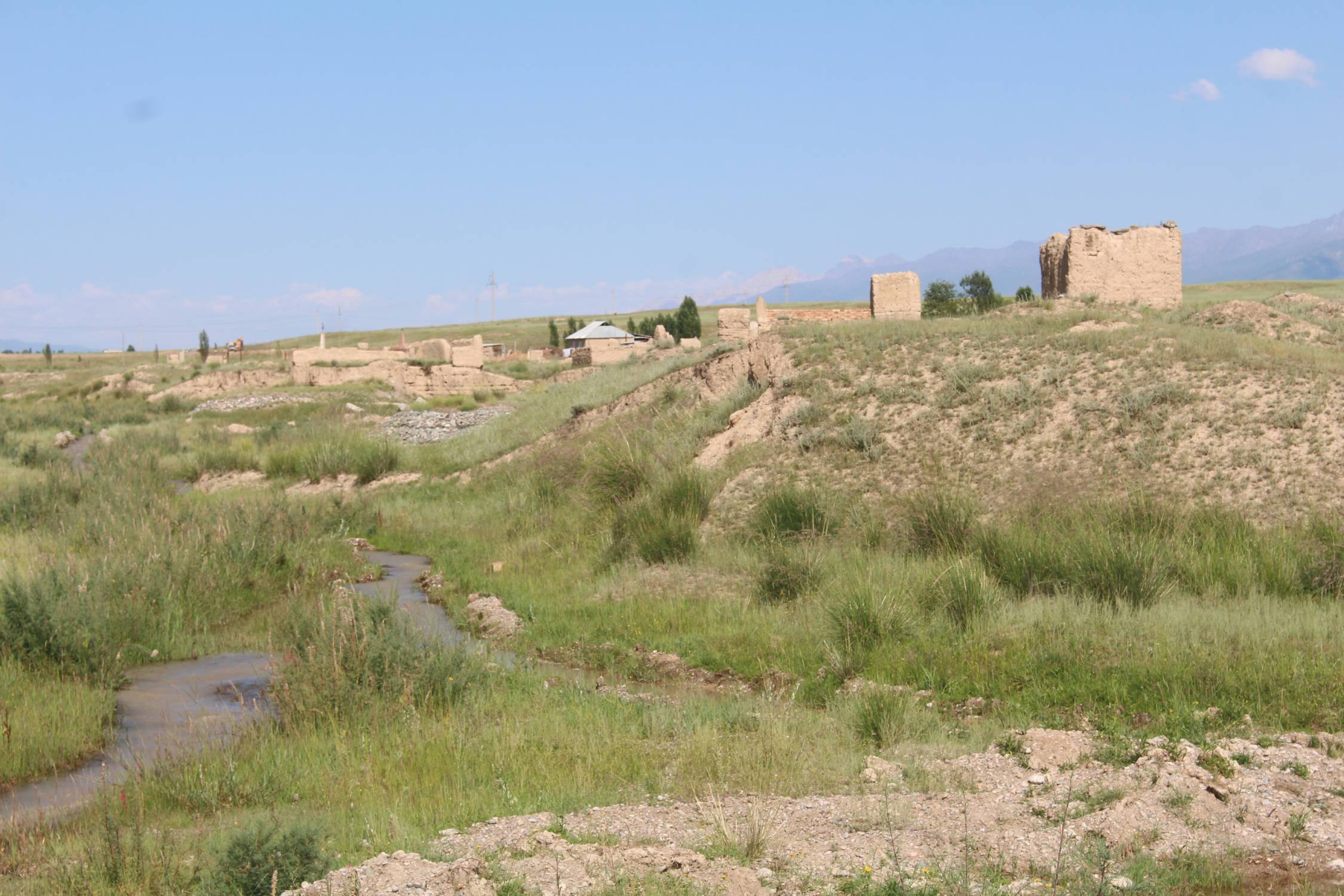 At-Bashi, camp fortifi&eacute;