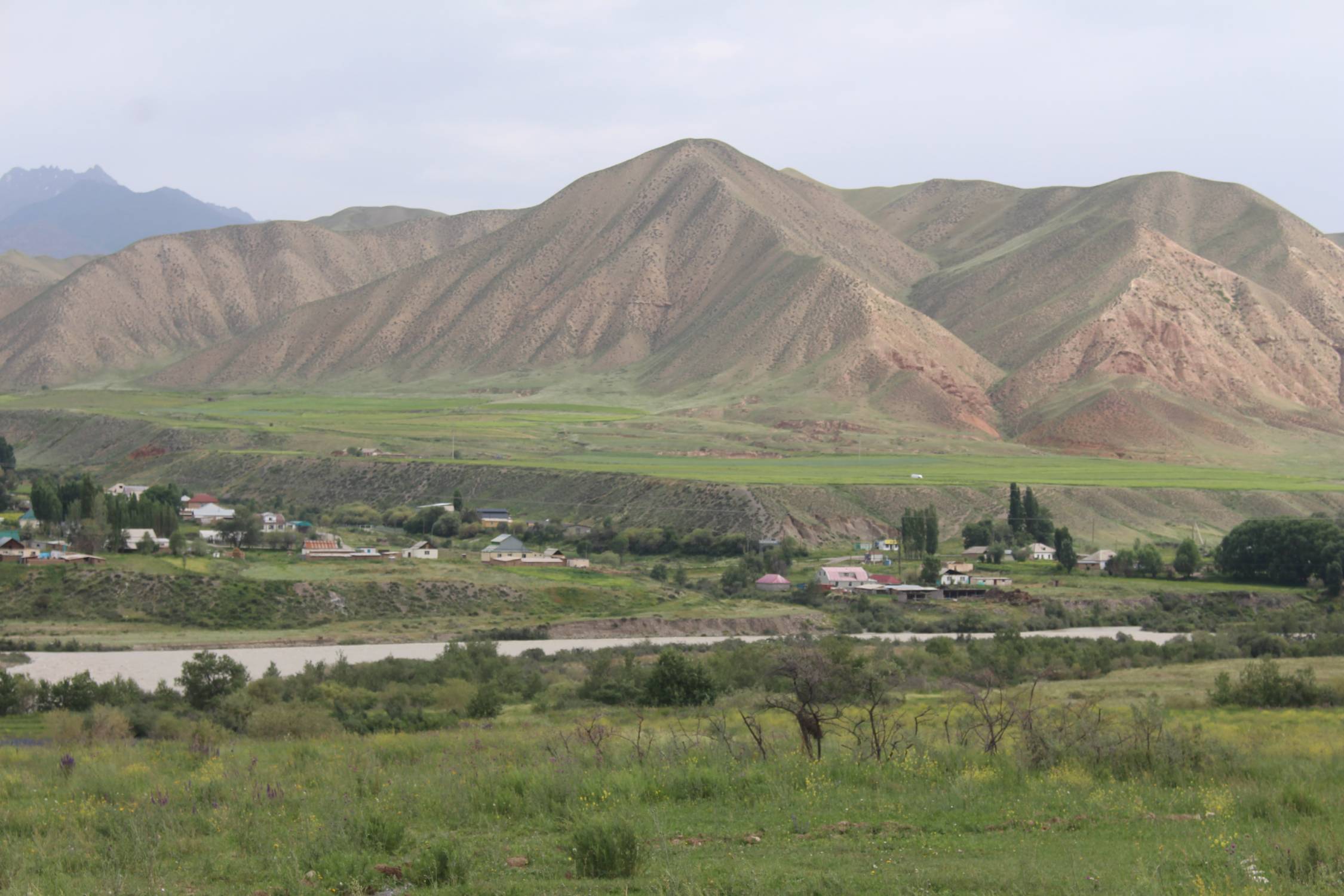 Tash Bashat, paysage
