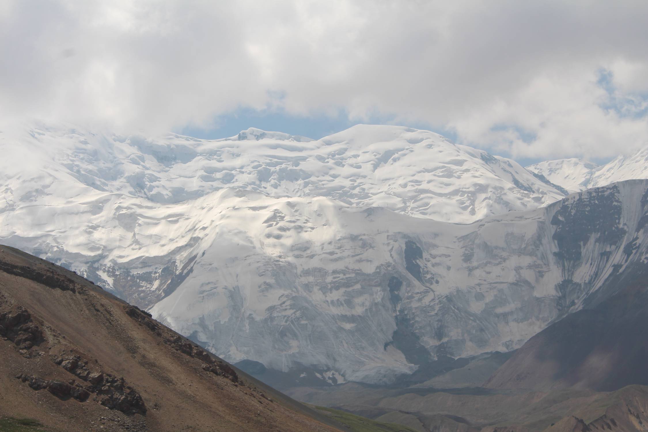 Glacier d'Achik Tash