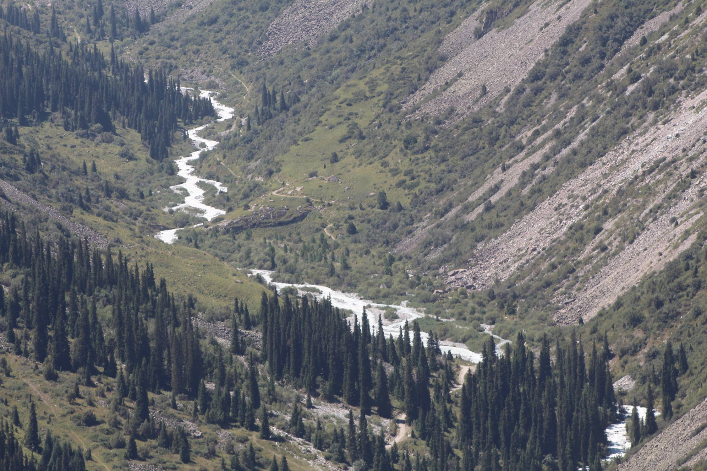 Parc de Ala-Archa, vall&eacute;e