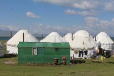 Lac Son-Koul, camp de yourtes