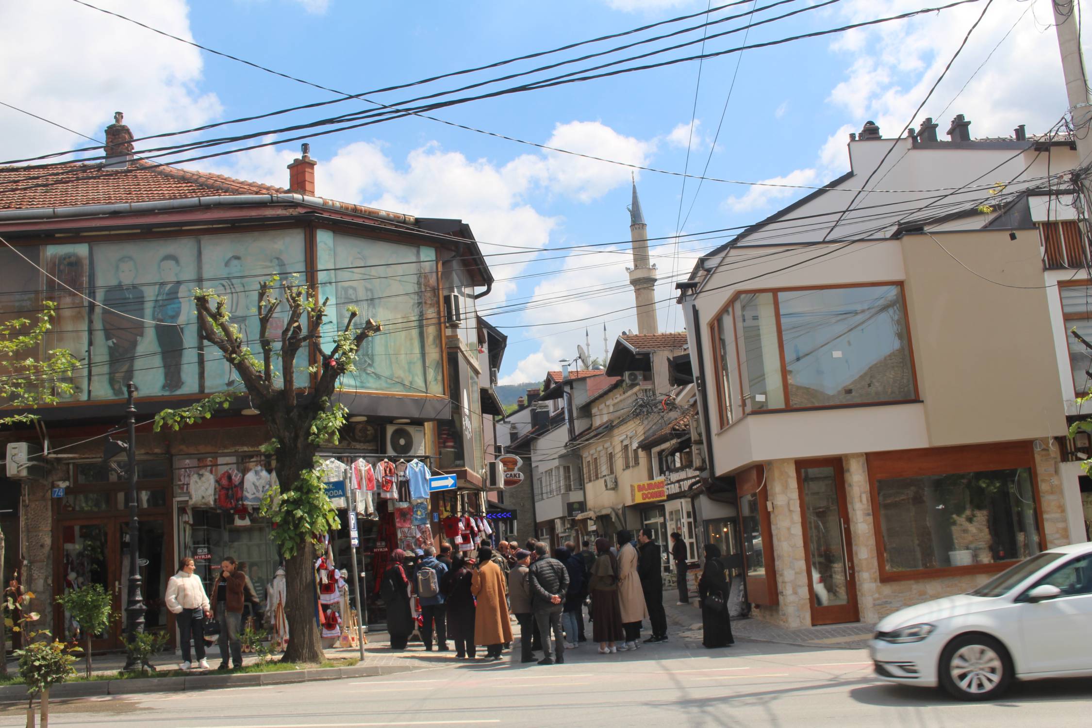 Prizren, rue anim&eacute;e