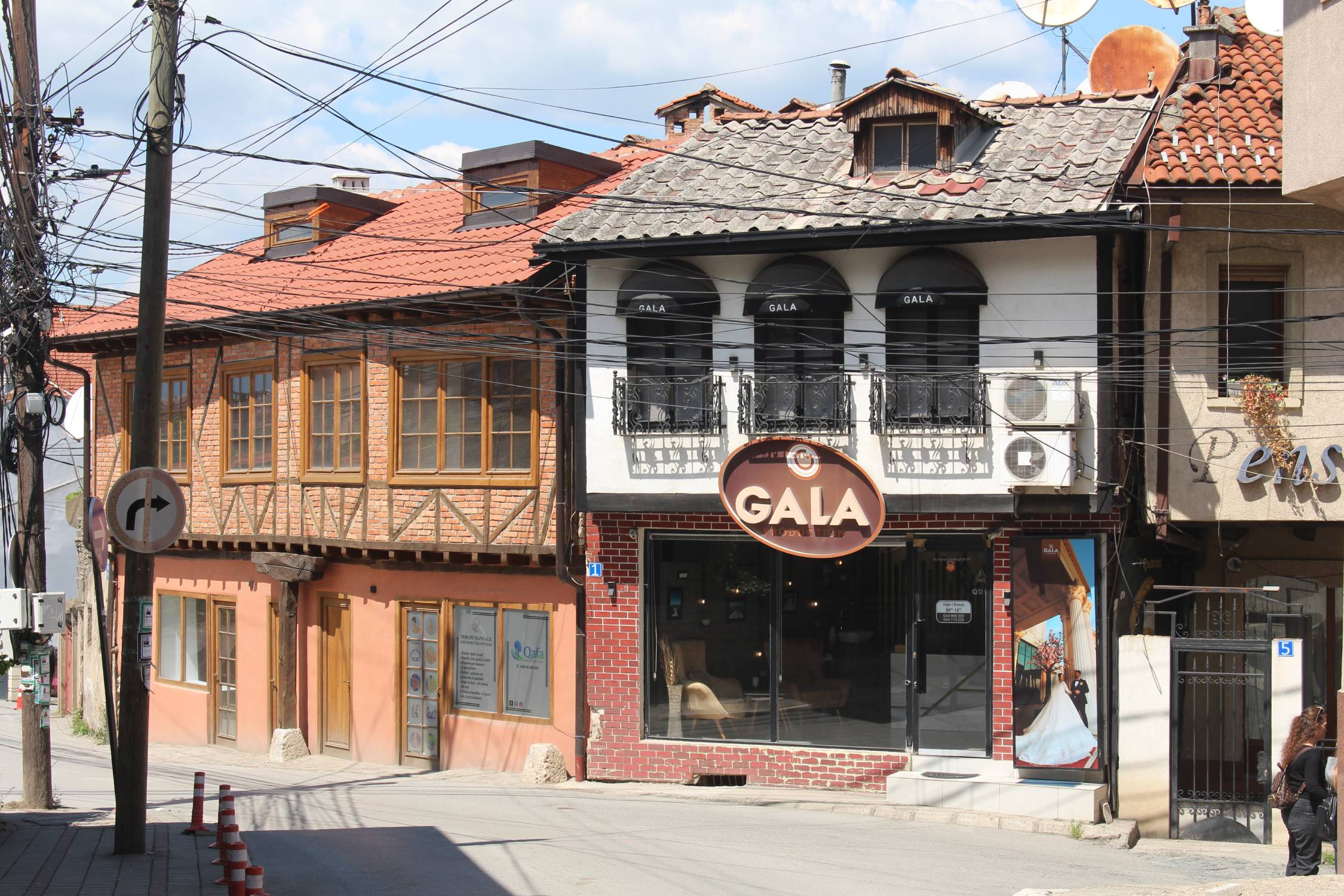 Prizren, maisons color&eacute;es