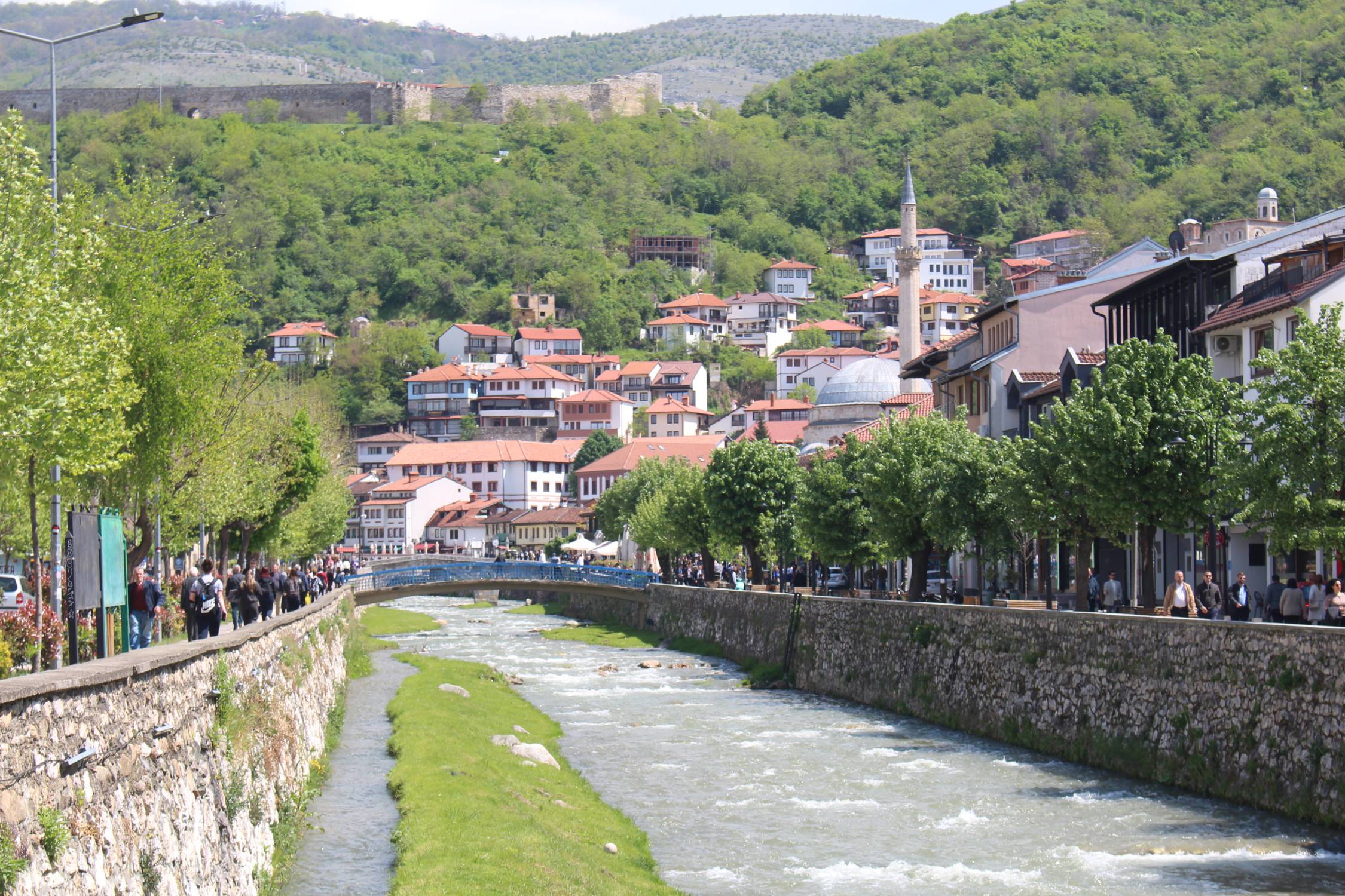 Prizren, centre historique, rivi&egrave;re