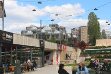 Pristina, biblioth&egrave;que nationale, caf&eacute;