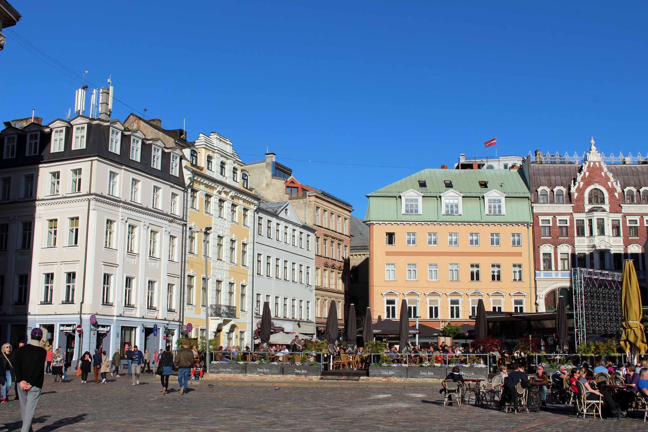 Riga, la jolie place de la cathédrale