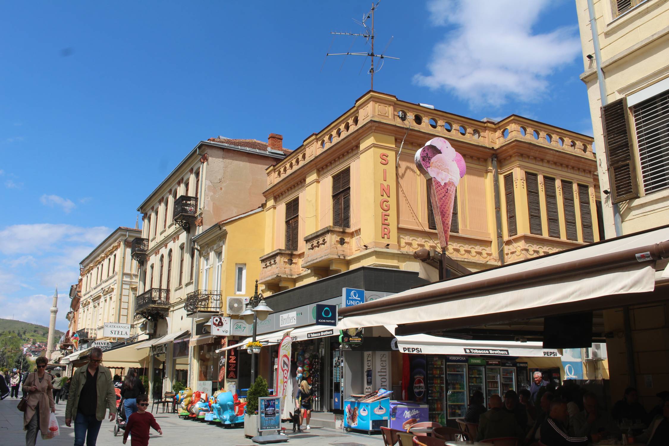 Bitola, rue Shirok Sokak, fa&ccedil;ades