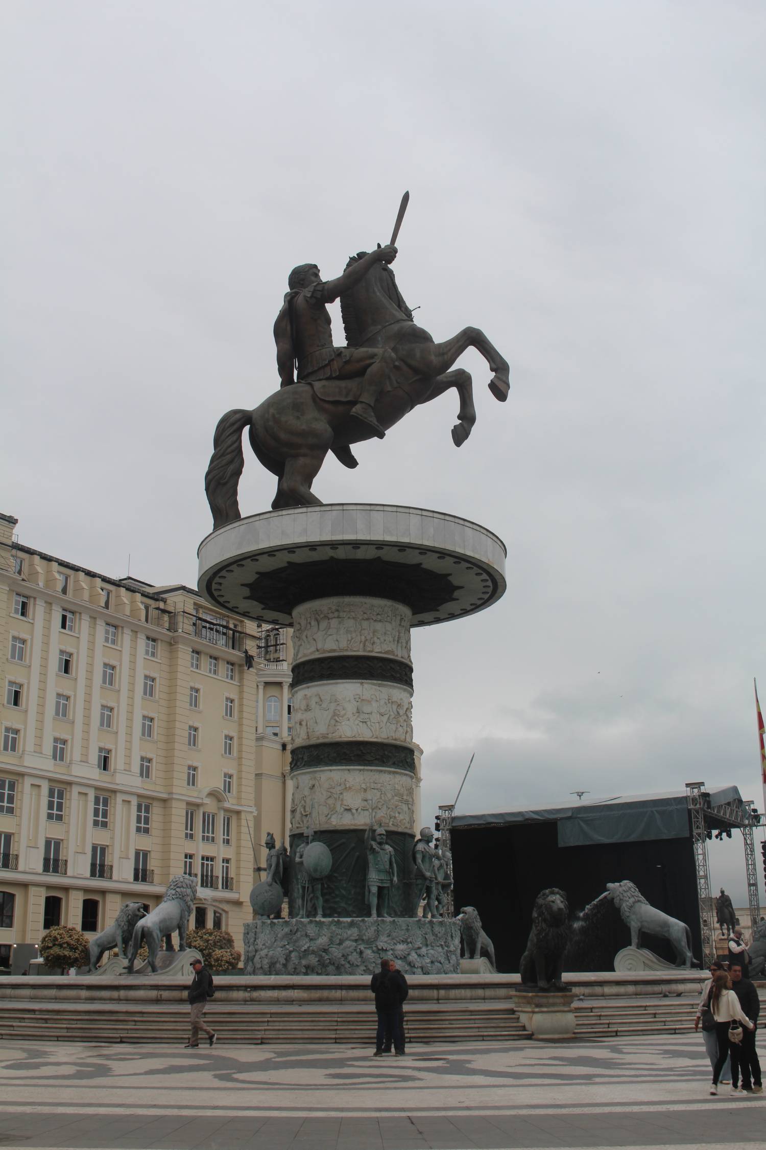 Skopje, statue du Guerrier &agrave; cheval