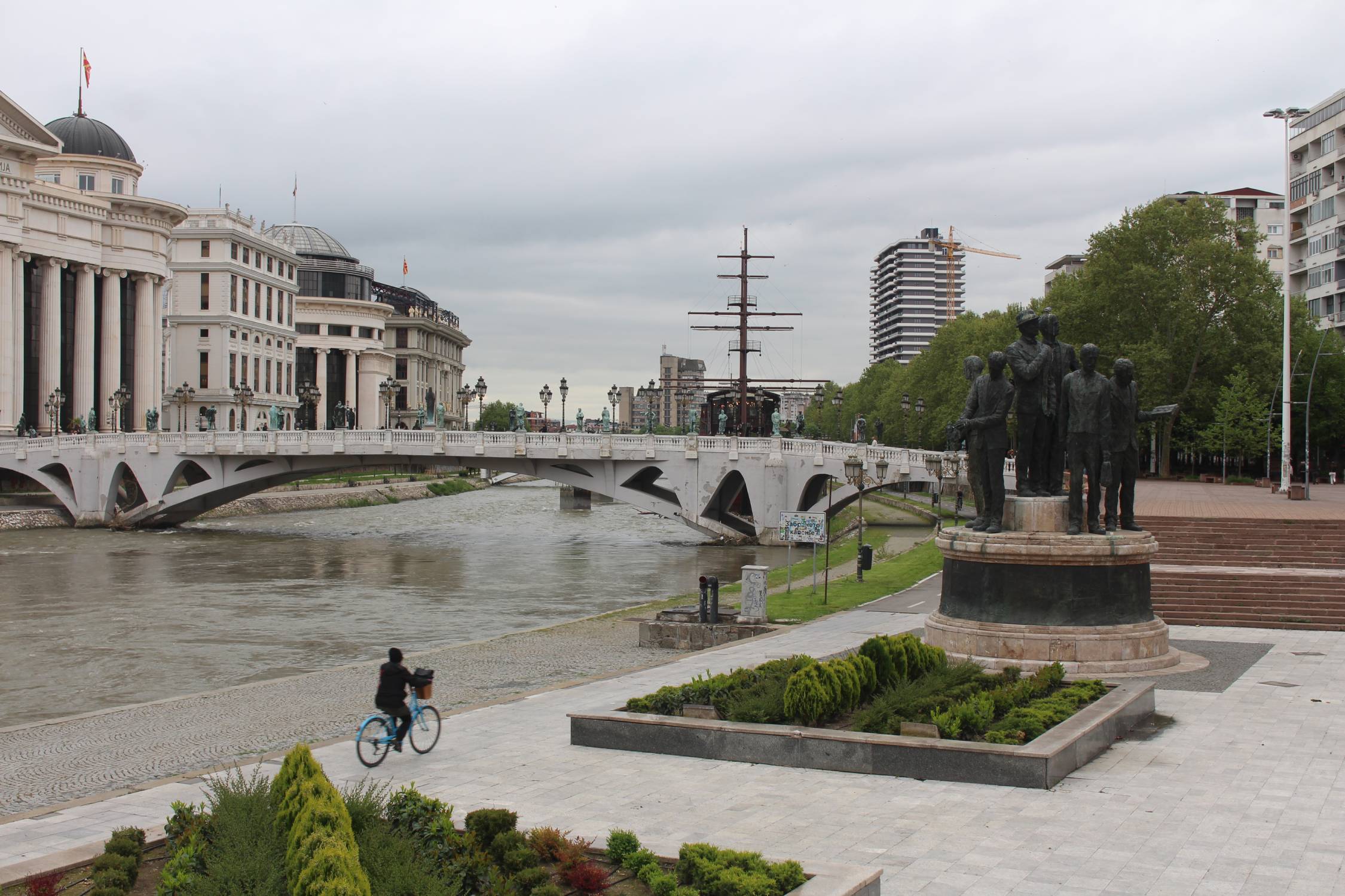 Skopje, rivi&egrave;re Vardar