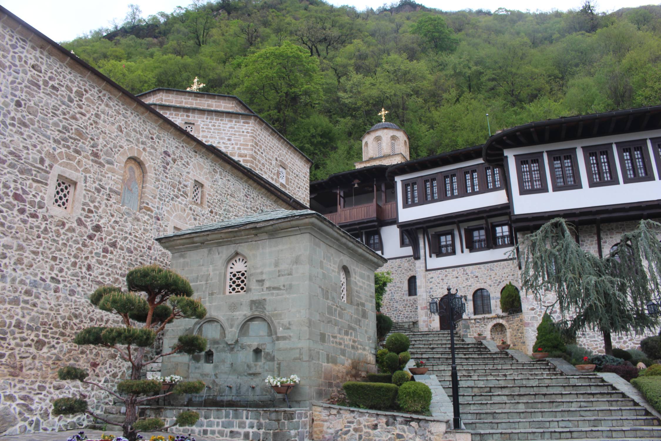 Monast&egrave;re Saint-Jean-Bigorski, escalier