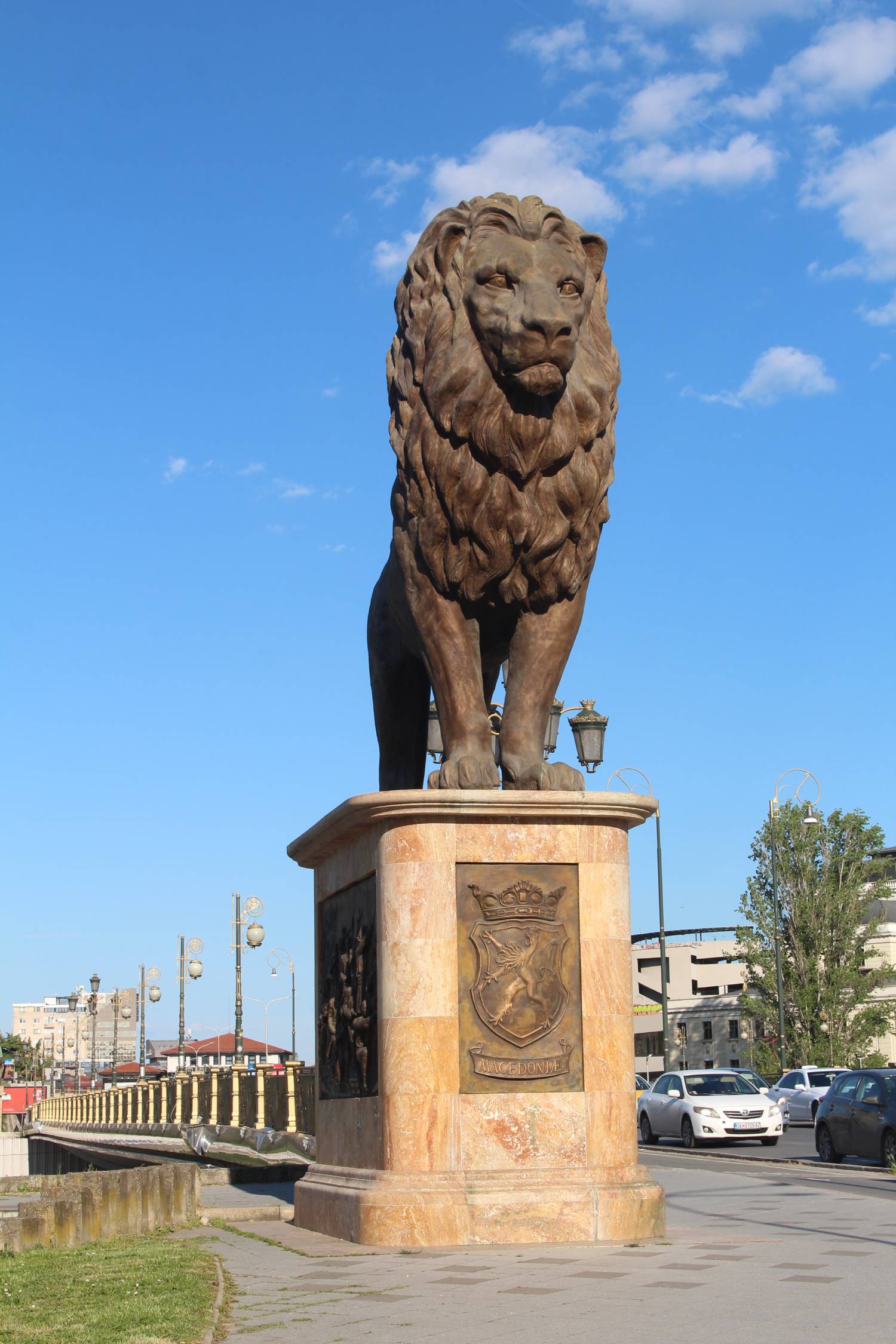 Skopje, monument, lion