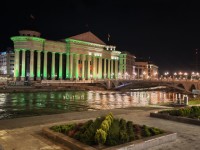 Skopje, mus&eacute;e arch&eacute;ologique, nuit