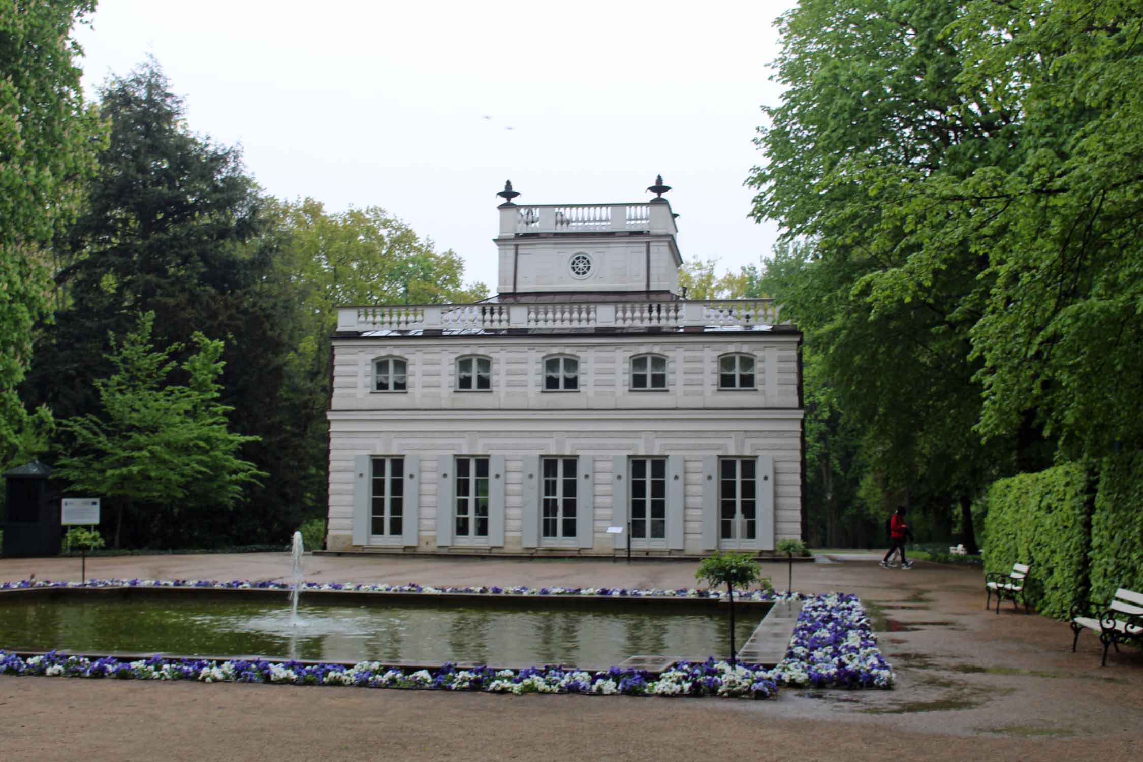 Varsovie, parc Lazienki, petite Maison blanche