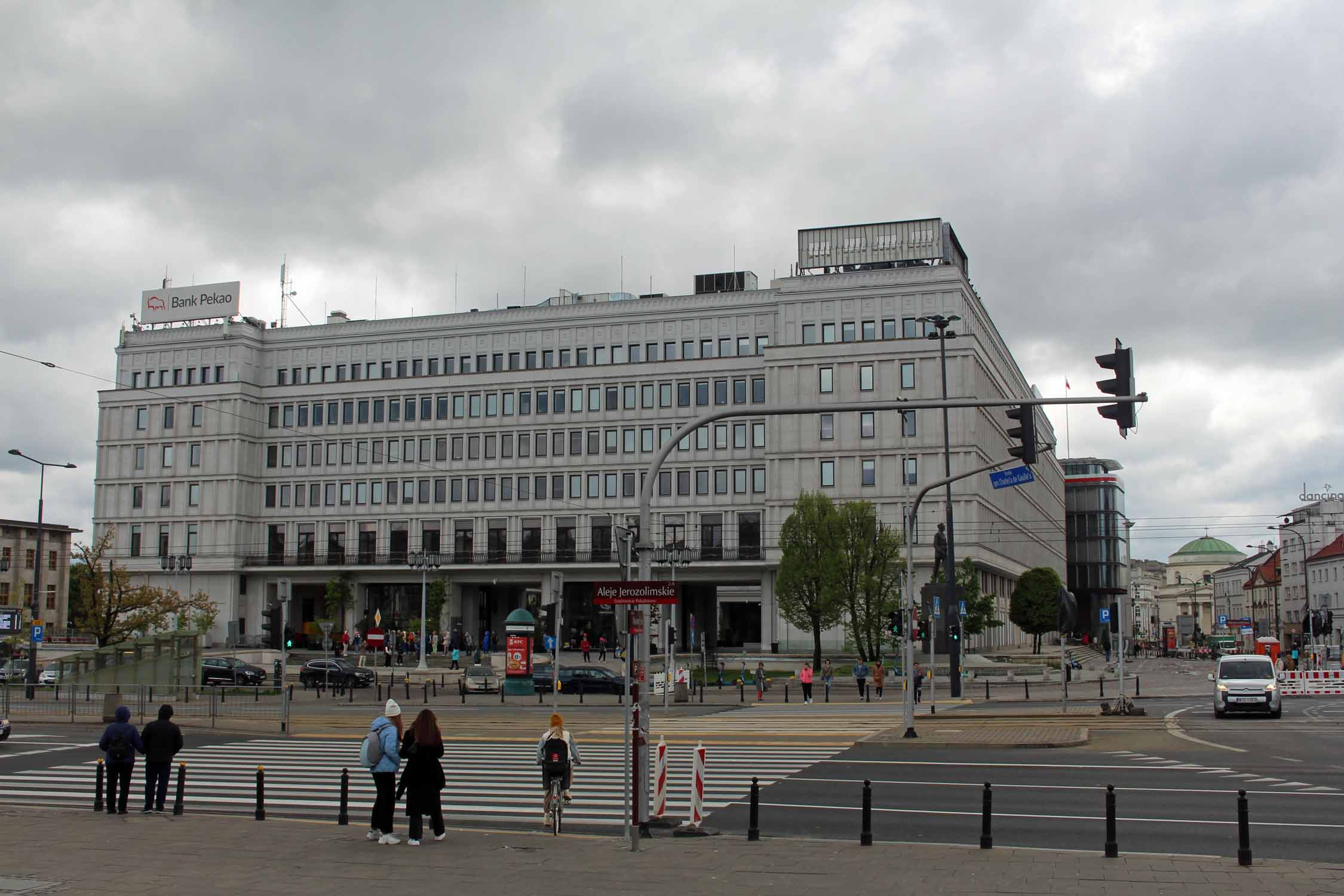 Varsovie, place Charles de Gaulle