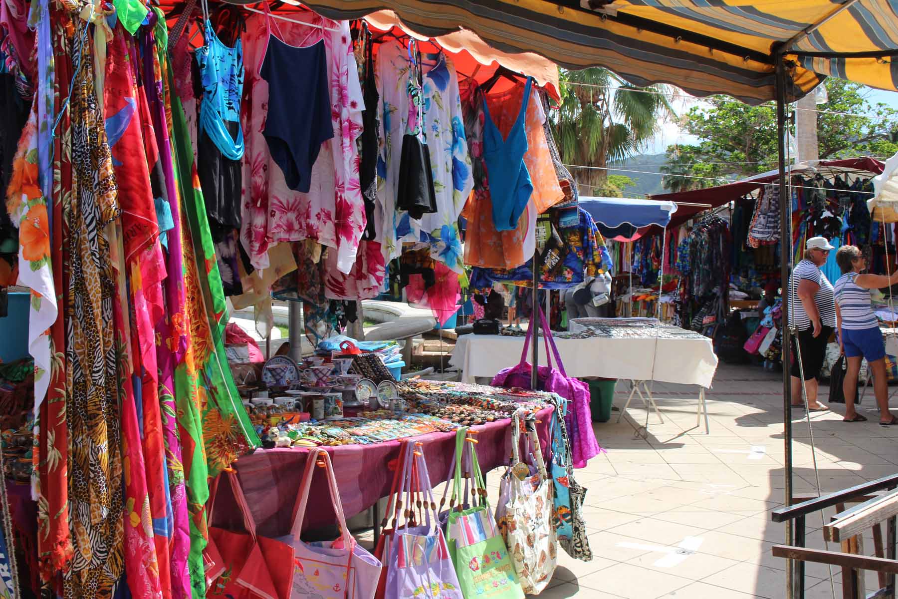 Ile de Saint-Martin, Marigot, marché, tissu