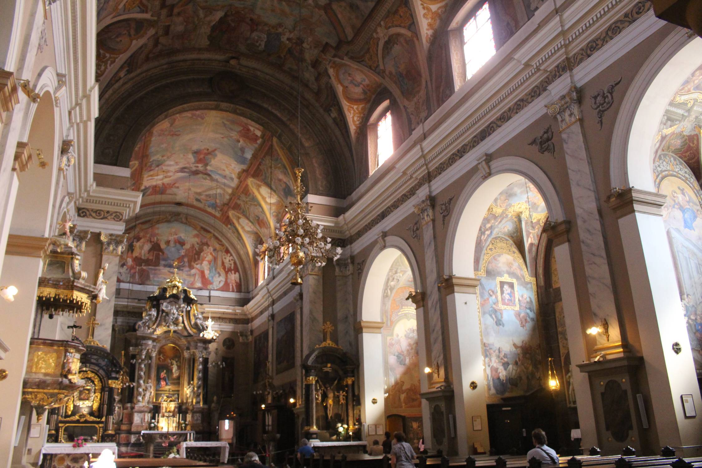 Ljubljana, église Franciscaine de l'Annonciation, intérieur