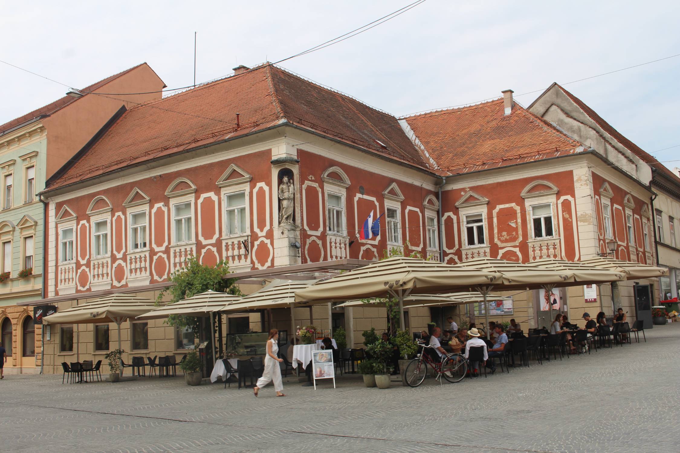 Ptuj, Slovénie, place Mestni