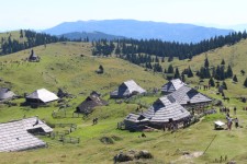 Velika Planina, habitations