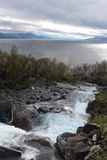 Laponie, Su&egrave;de, lac Torniojarvi, cascade